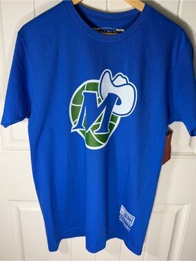 NWT Mitchell & Ness Dallas Mavericks Tee M